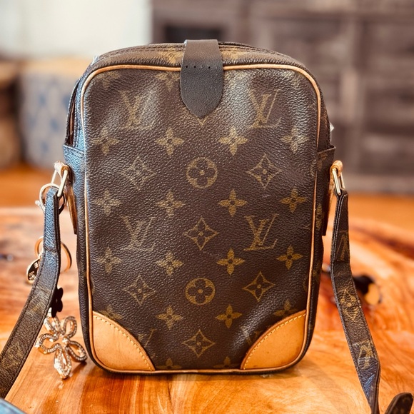 Louis Vuitton Messenger Bag vintage repurposed - Picture 5 of 16